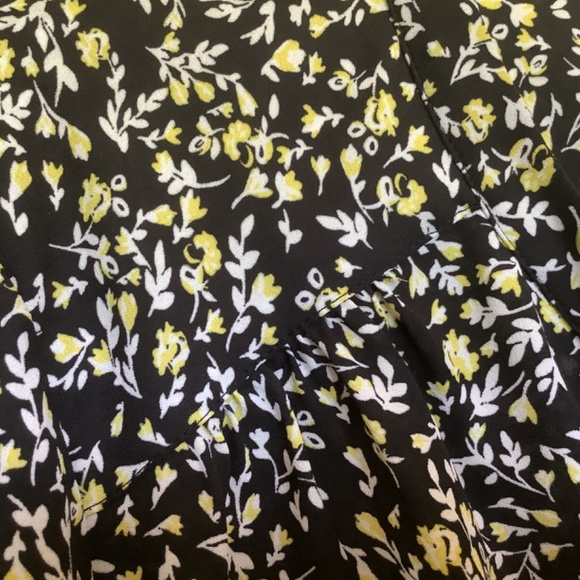 Carolina Belle Montreal Blouse Black Yellow Floral Pull On Top 3/4 Sleeves 1X - Picture 2 of 9